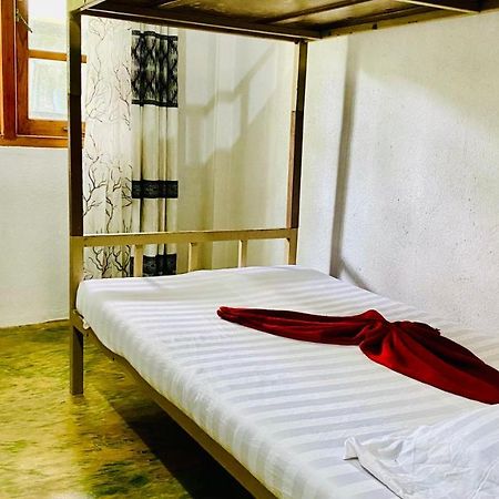 Хостел Dutchman House Sri Lanka Матара Екстер'єр фото